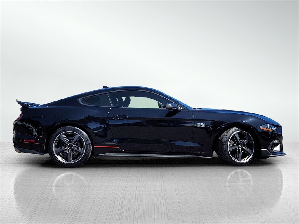 2022 Ford Mustang Mach 1 photo 3