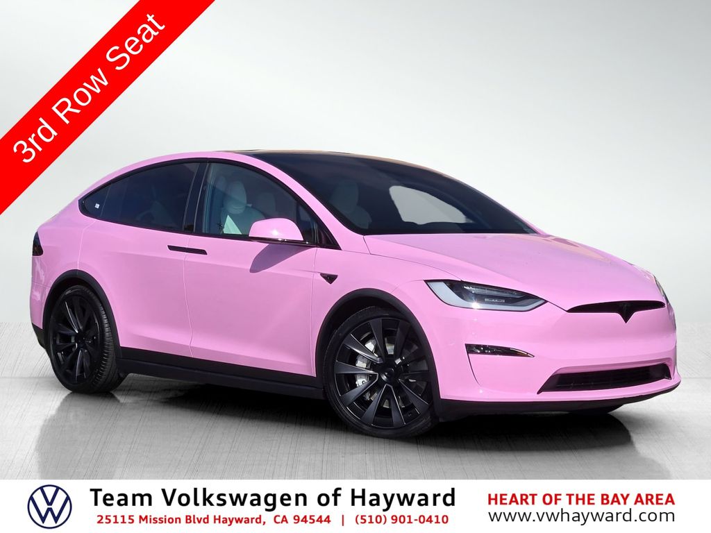 2023 Tesla Model X Long Range's photo