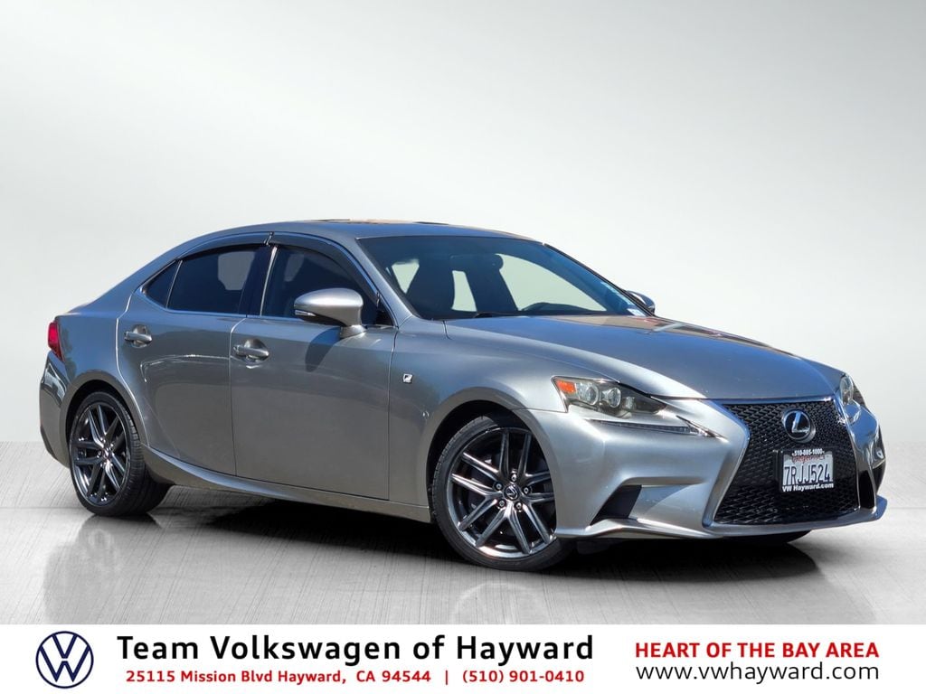 2016 Lexus IS 350 200t's photo