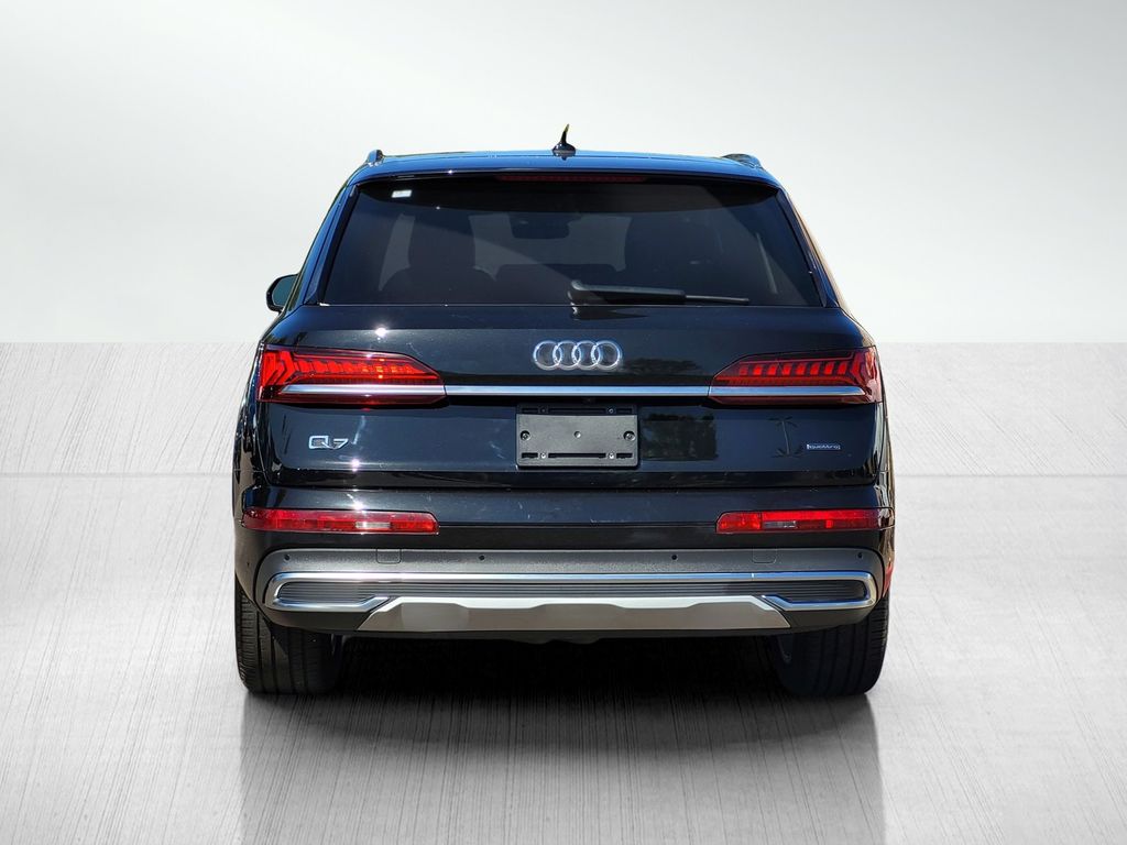 2022 Audi Q7 55 Premium Plus photo 4