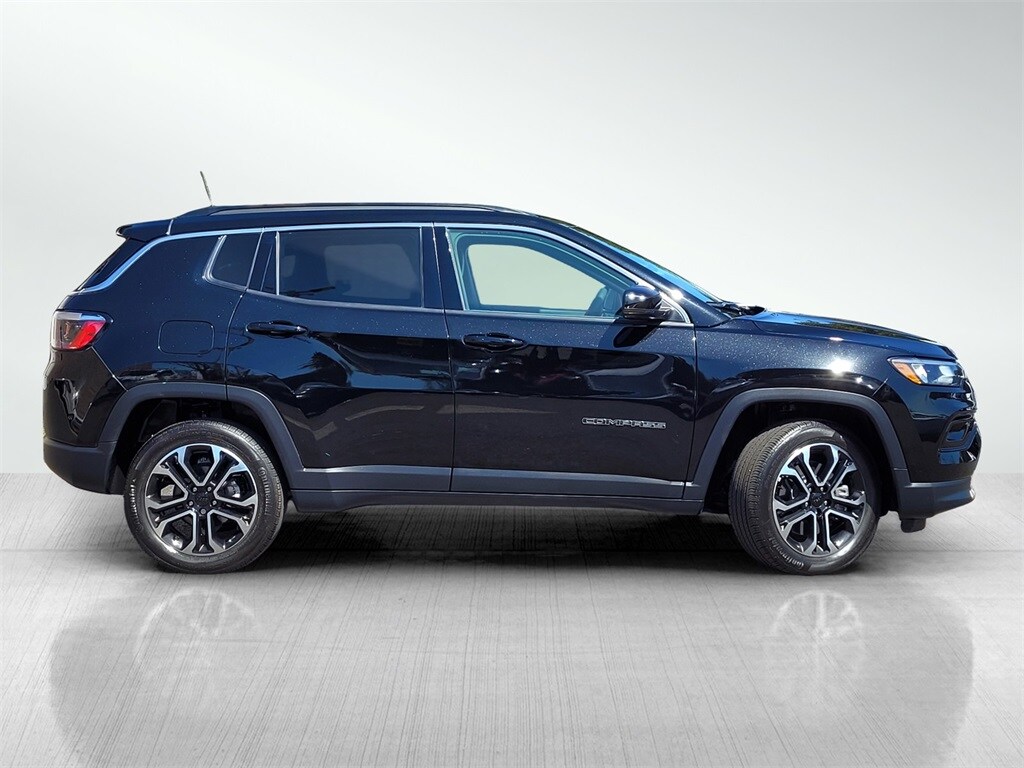 2024 Jeep Compass Limited photo 2