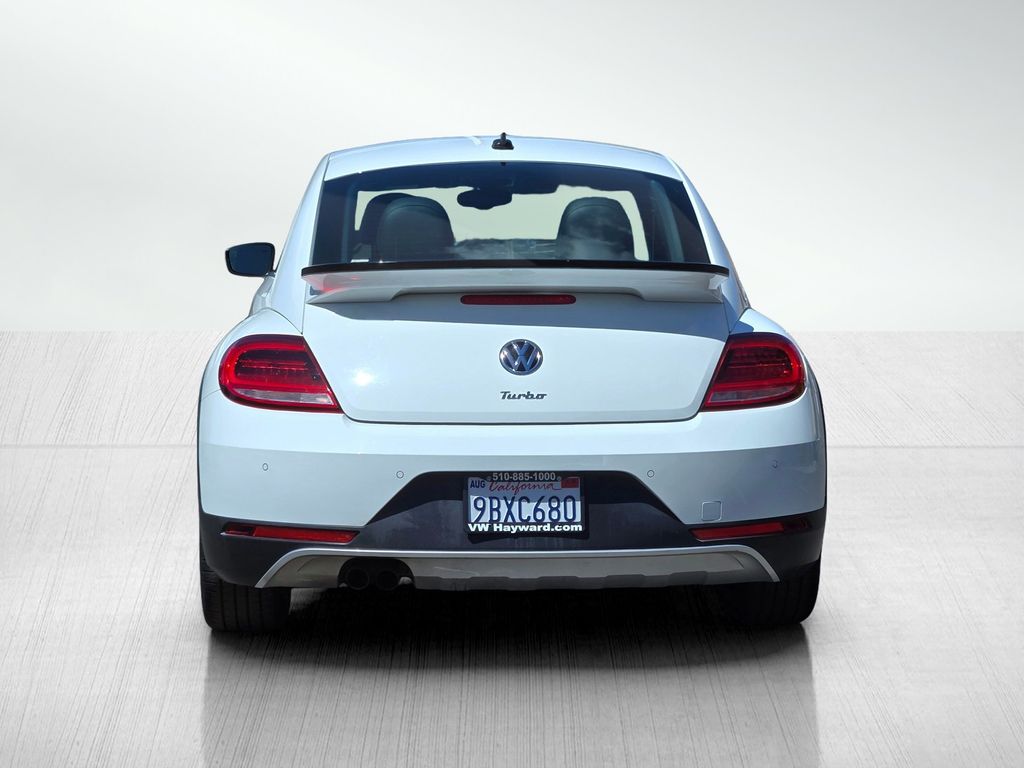 2016 Volkswagen Beetle 1.8T Dune photo 4