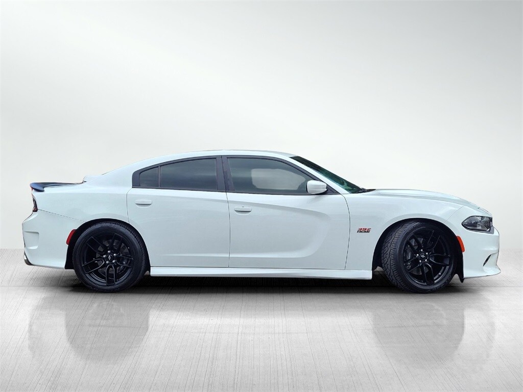 2019 Dodge Charger R/T Scat Pack photo 3