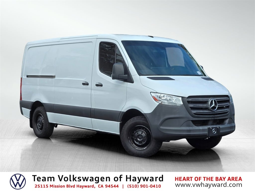 2019 Mercedes-Benz Sprinter Crew Van Base's photo