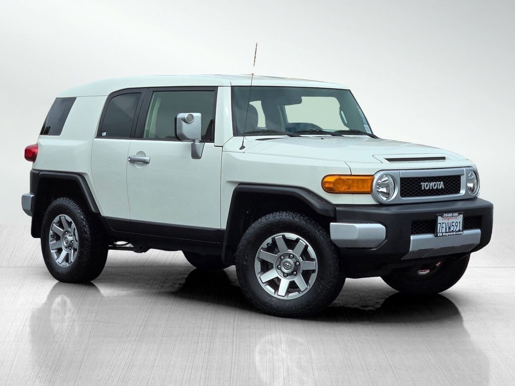 Used 2014 Toyota FJ Cruiser Base SUV