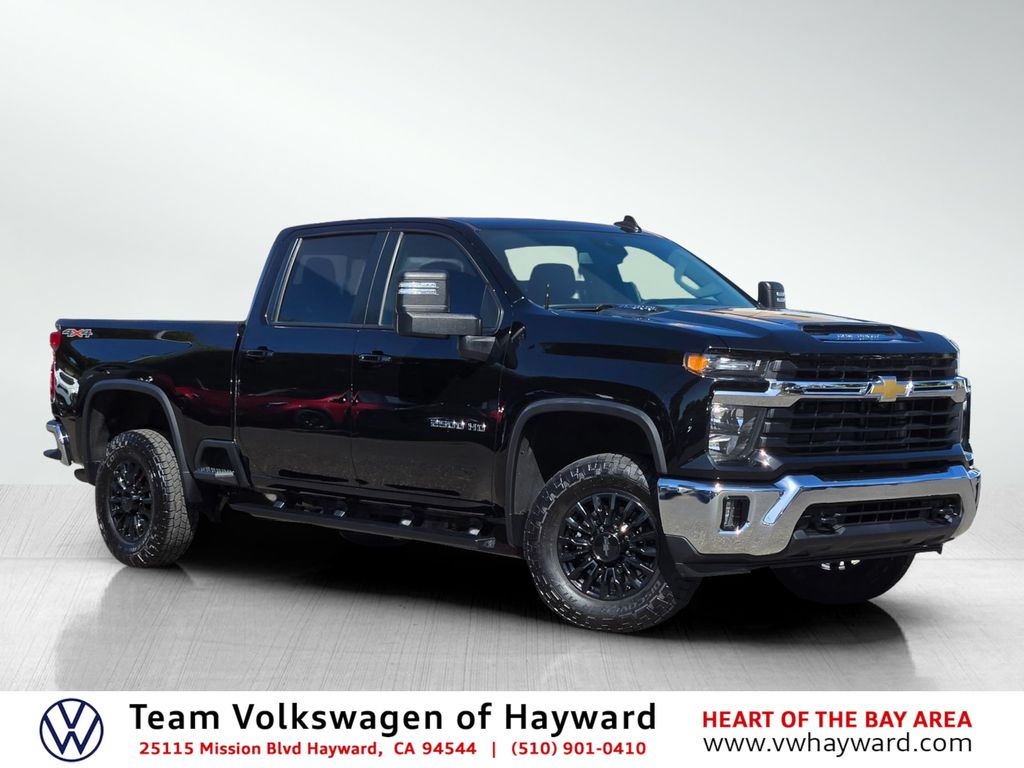 2024 Chevrolet Silverado HD LT 4WD Crew Cab Standard Box's photo