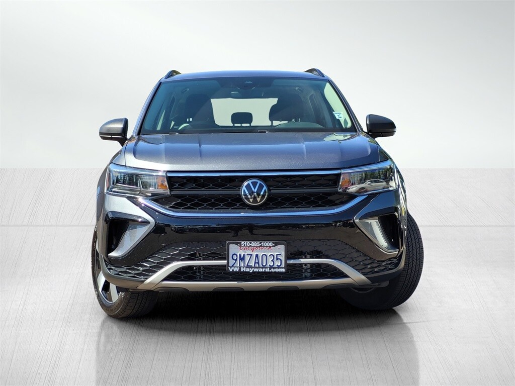 2024 Volkswagen Taos S photo 2