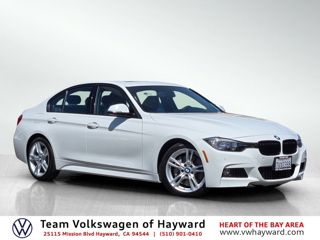 2017 BMW 3 Series 330i Sedan's photo