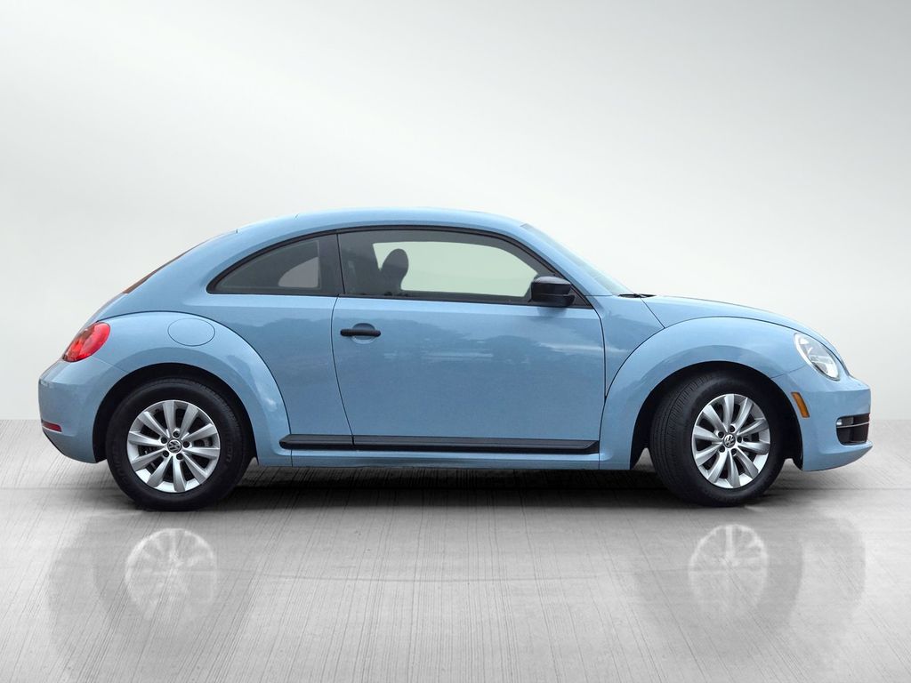 2015 Volkswagen Beetle 1.8T photo 3