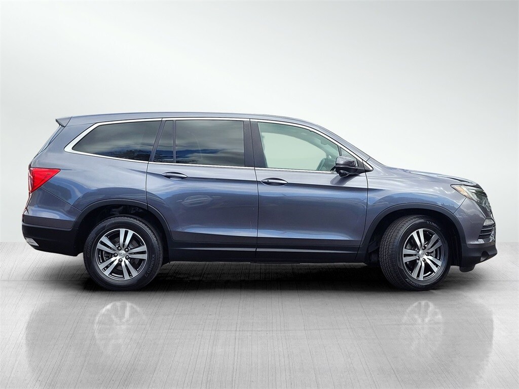 2016 Honda Pilot EX-L photo 3