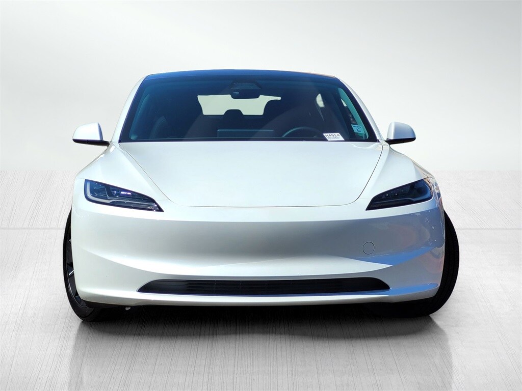 2024 Tesla Model 3 photo 2