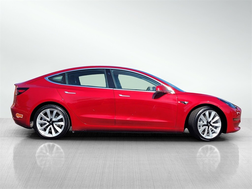 2019 Tesla Model 3 Long Range photo 3