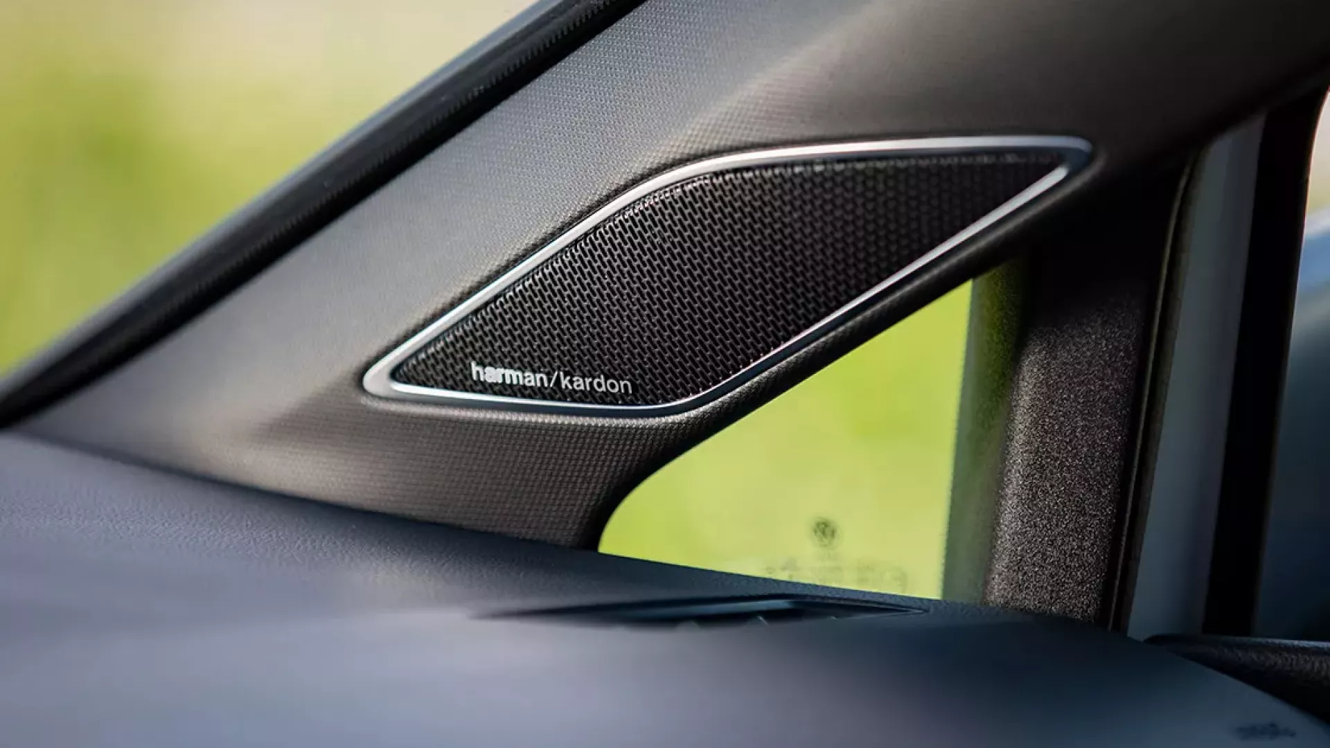 VW_NGW6_Showroom_Golf-GTI_Content_Sound.webp