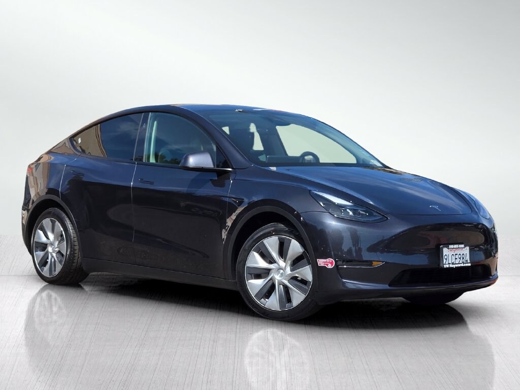 Used 2024 Tesla Model Y Long Range SUV