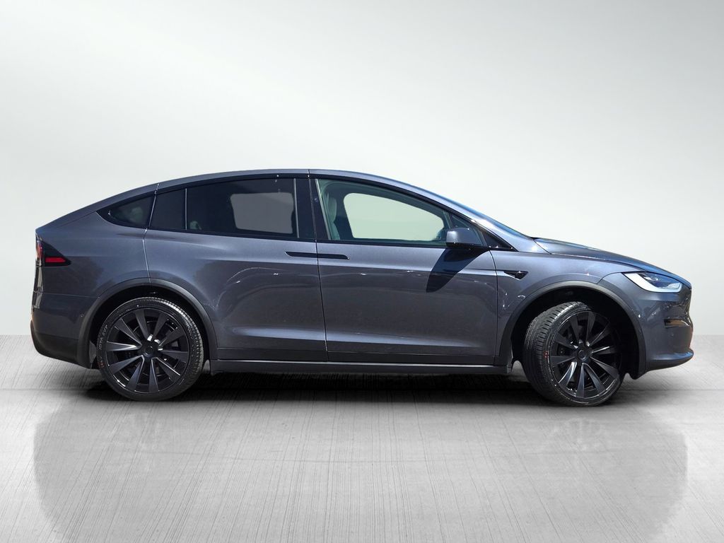2022 Tesla Model X Plaid photo 2