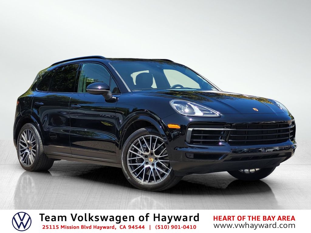 2022 Porsche Cayenne Base