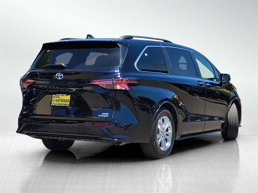 2021 Toyota Sienna XSE photo 4