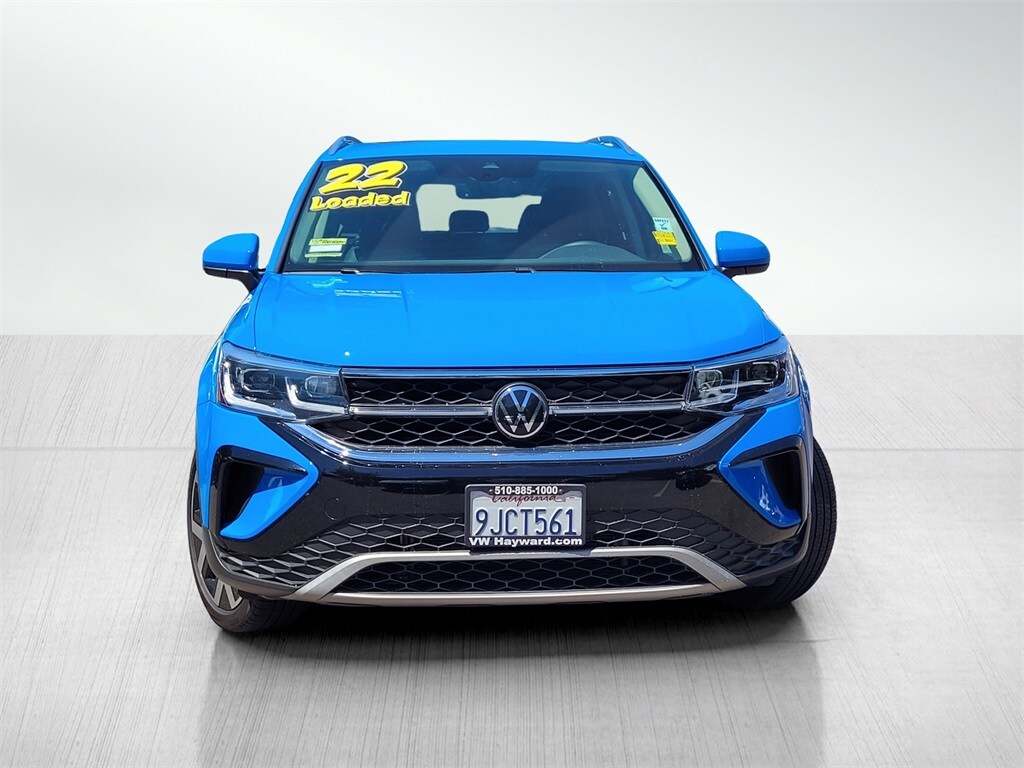 2022 Volkswagen Taos SEL photo 2