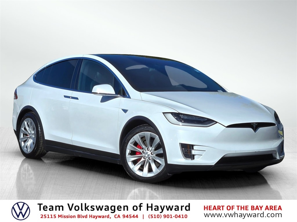 2016 Tesla Model X P90D's photo