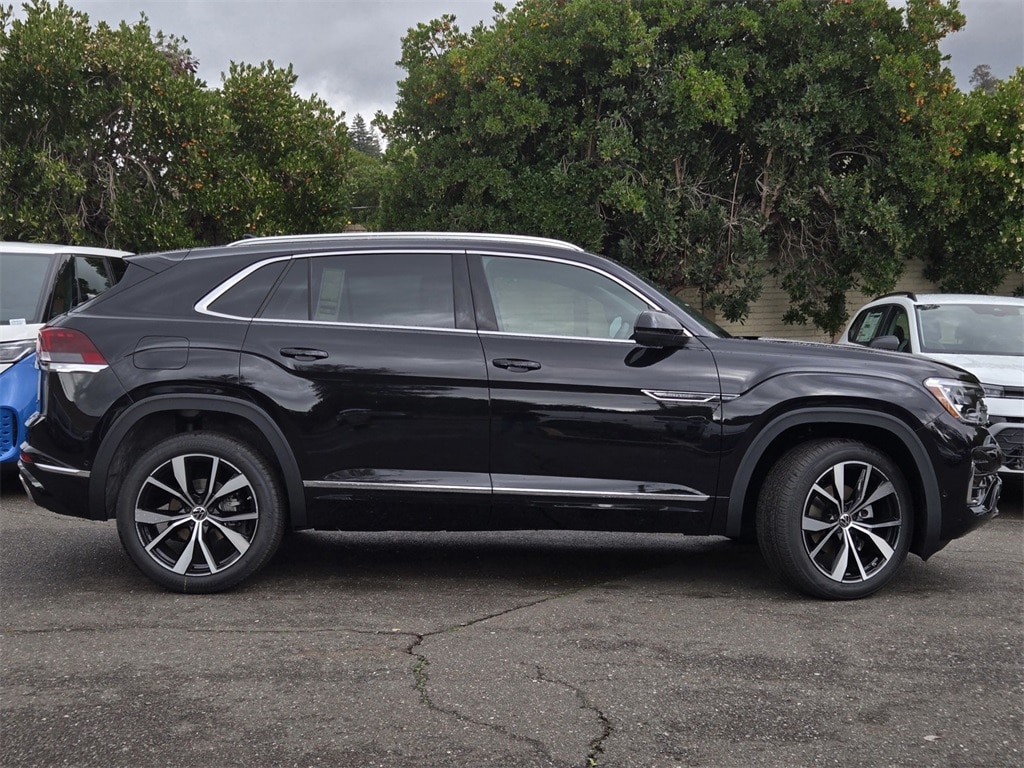 New 2026 Volkswagen Atlas Cross Sport 2.0T SEL Premium R-Line SUV