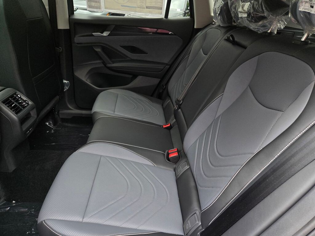 New 2026 Volkswagen Tiguan 2.0T SE SUV