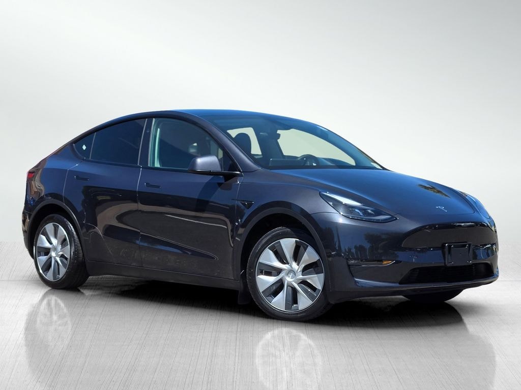 Used 2024 Tesla Model Y Long Range SUV
