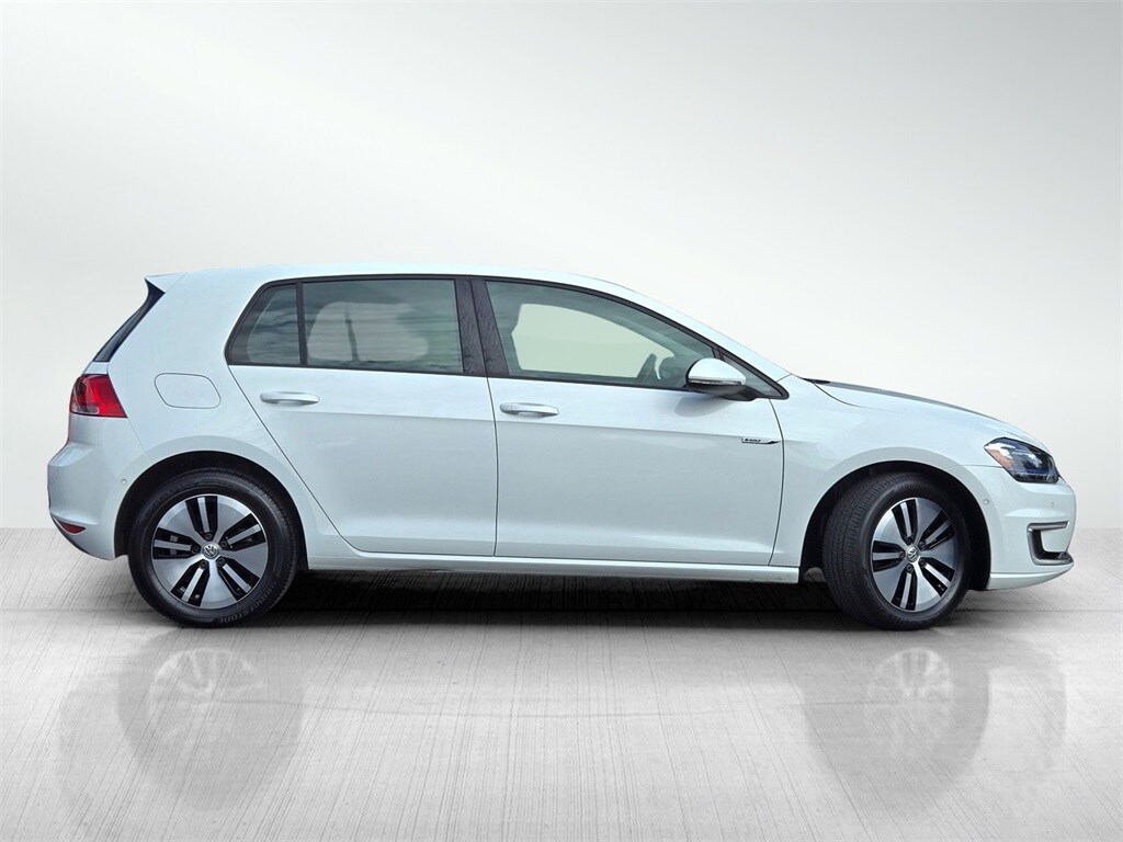 2016 Volkswagen e-Golf SEL Premium photo 3