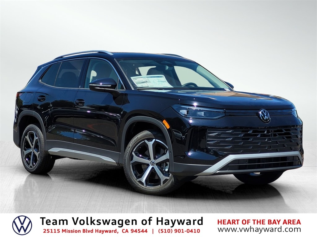 2025 Volkswagen Tiguan SE's photo