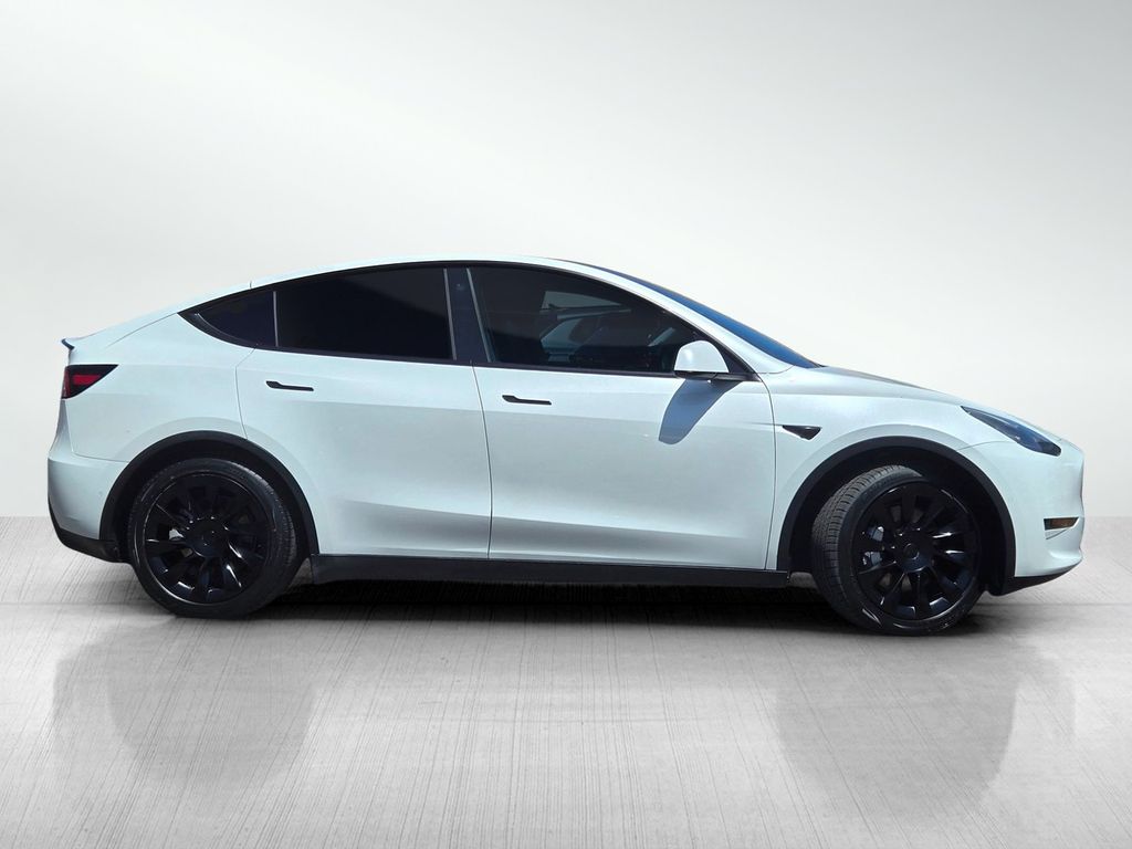 2021 Tesla Model Y Long Range photo 2