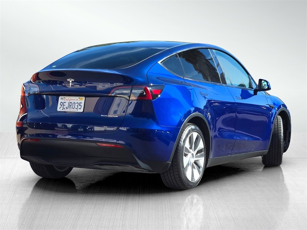 2023 Tesla Model Y Long Range photo 4