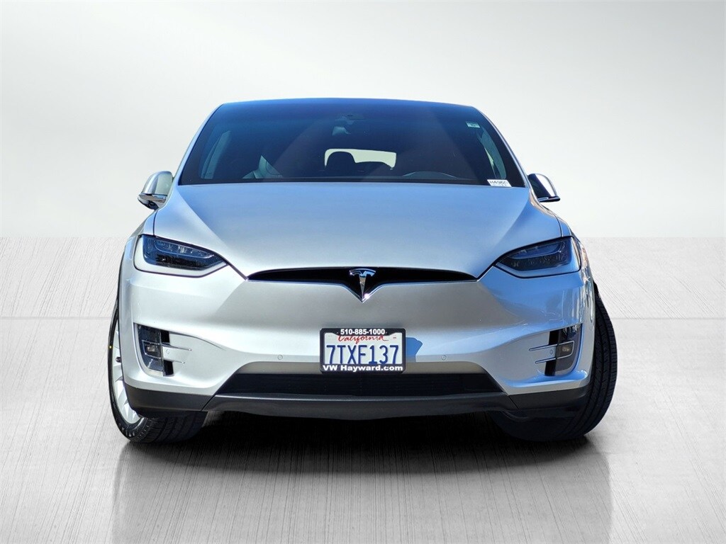 2016 Tesla Model X 90D photo 3