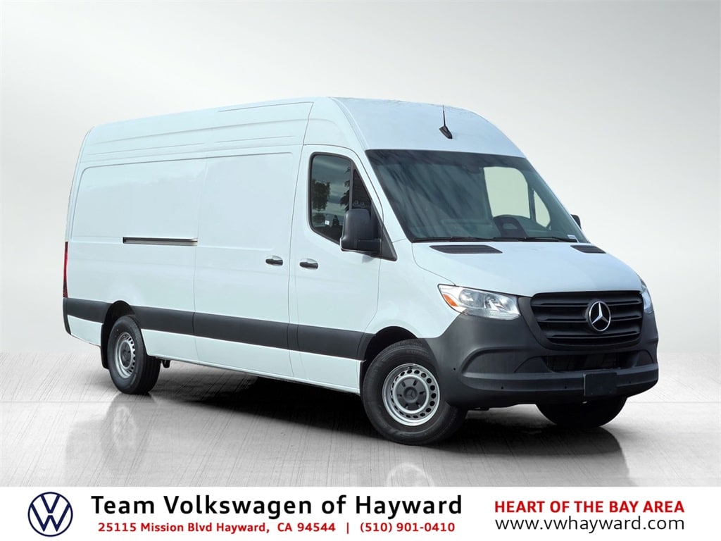 2025 Mercedes-Benz Sprinter Cargo Van Base's photo
