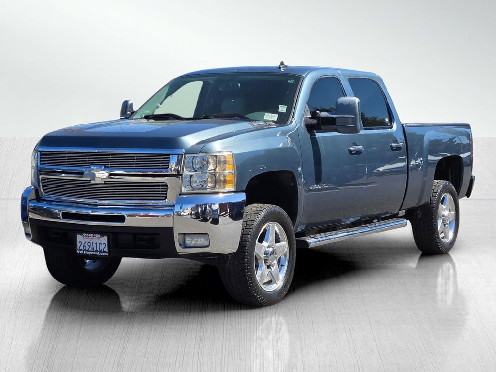 2010 Chevrolet Silverado 2500HD LTZ photo 3