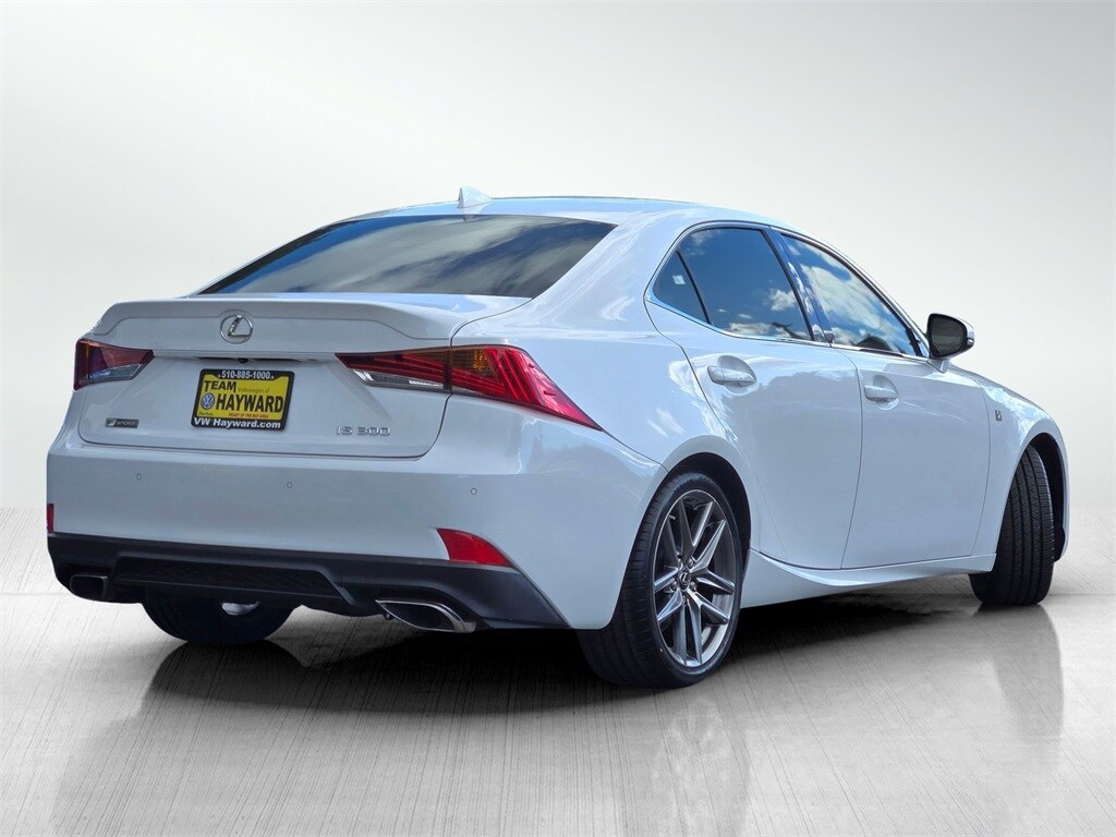 2018 Lexus IS 300 F SPORT photo 4