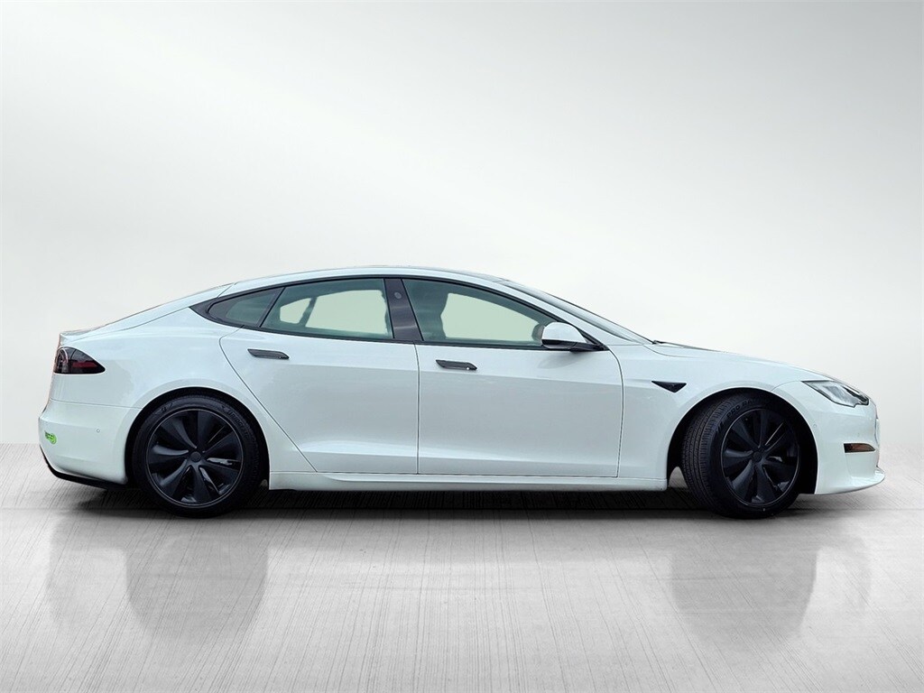 2022 Tesla Model S photo 3