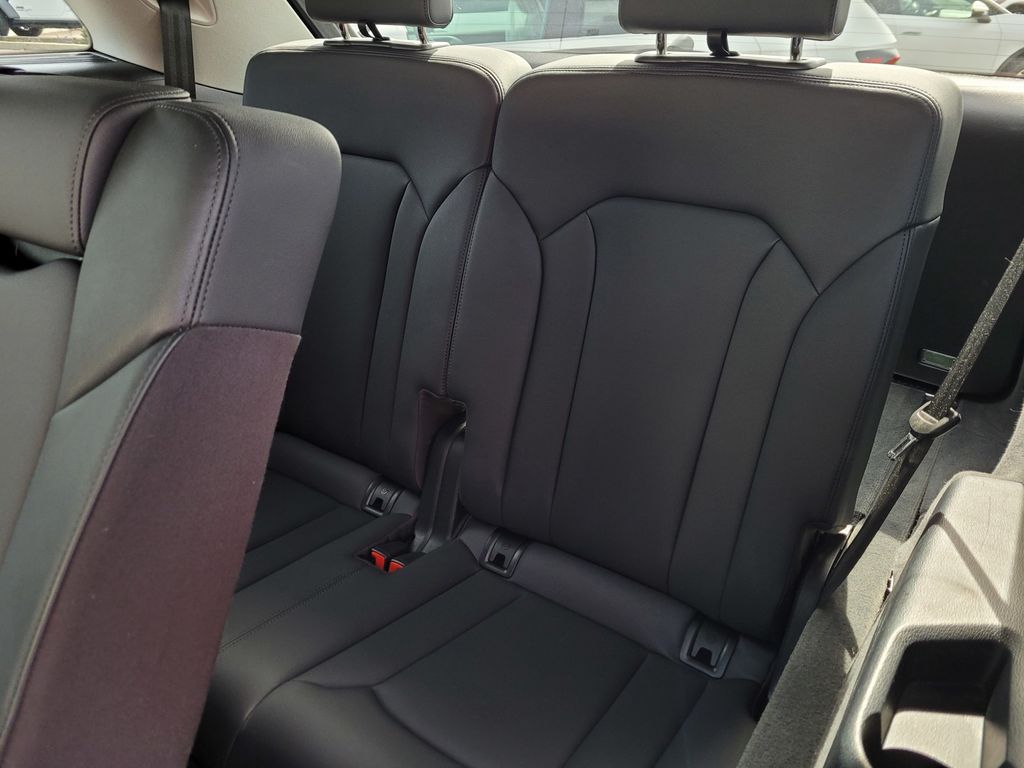 2022 Audi Q7 Premium Plus - Photo 14