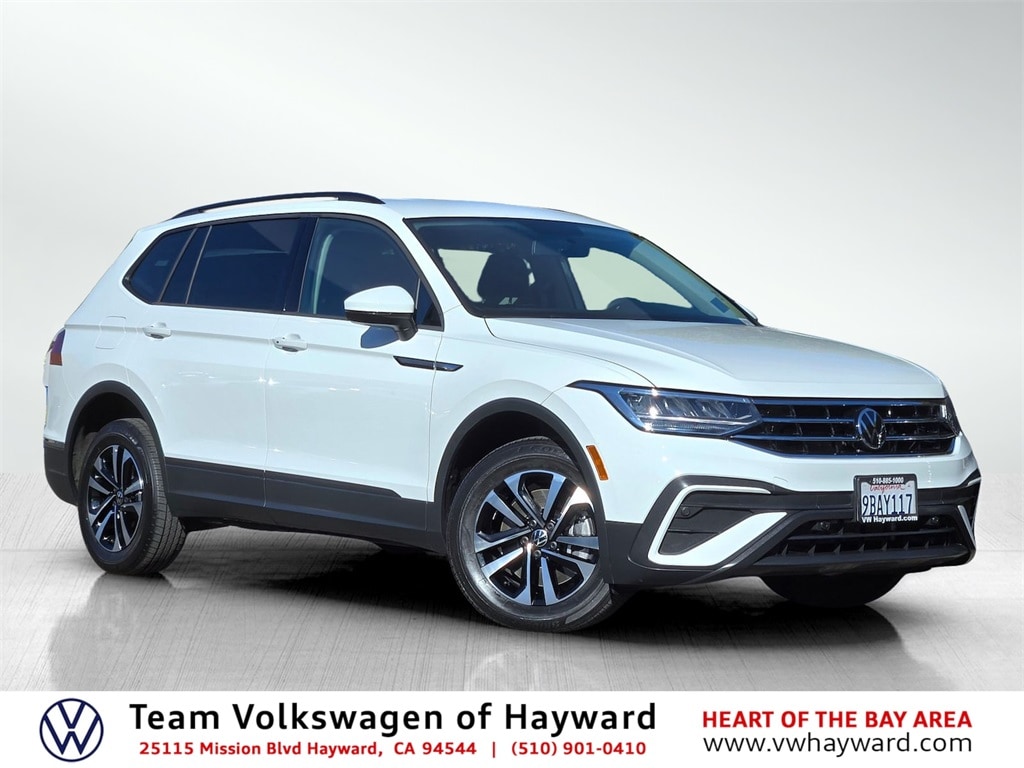 2022 Volkswagen Tiguan S's photo