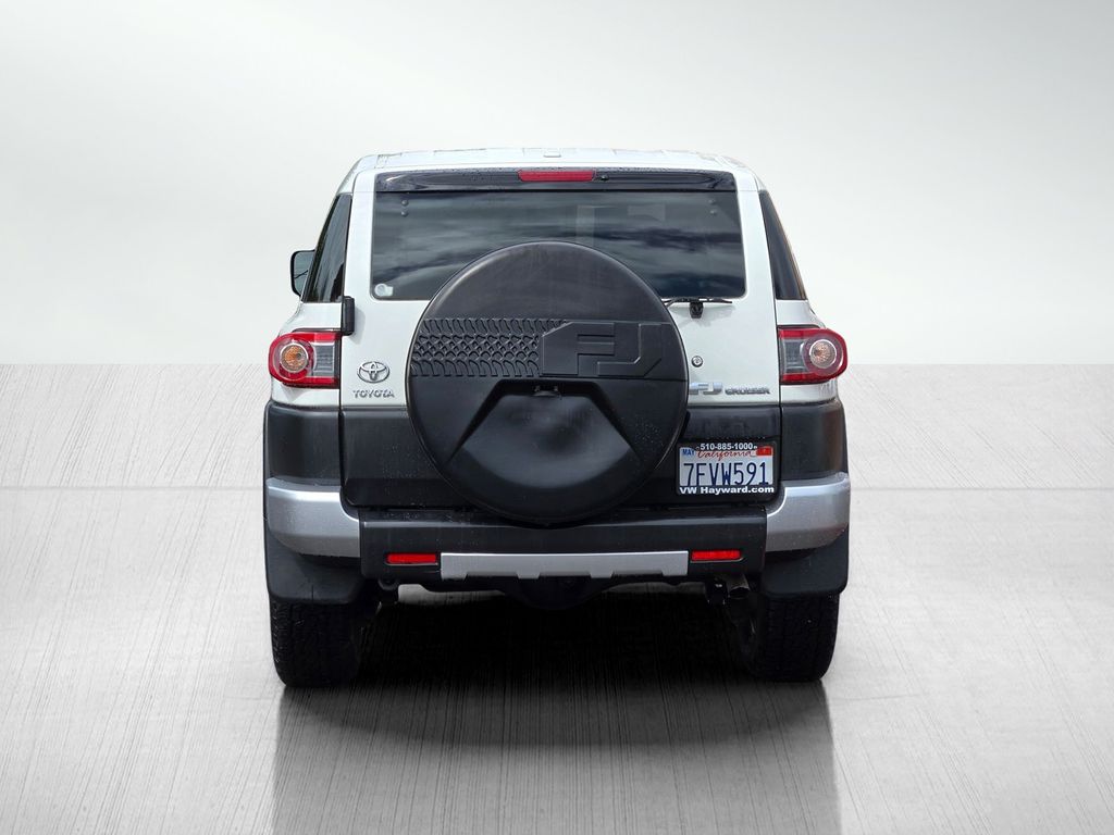 2014 Toyota FJ Cruiser Base photo 5