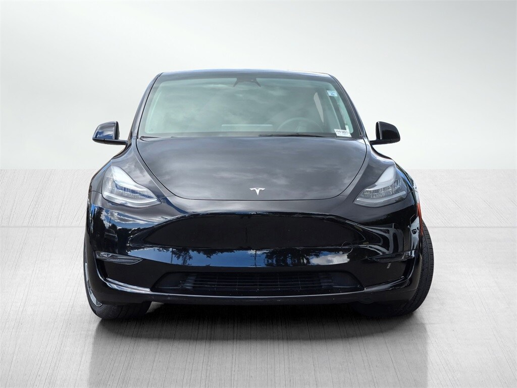 2023 Tesla Model Y Long Range photo 2