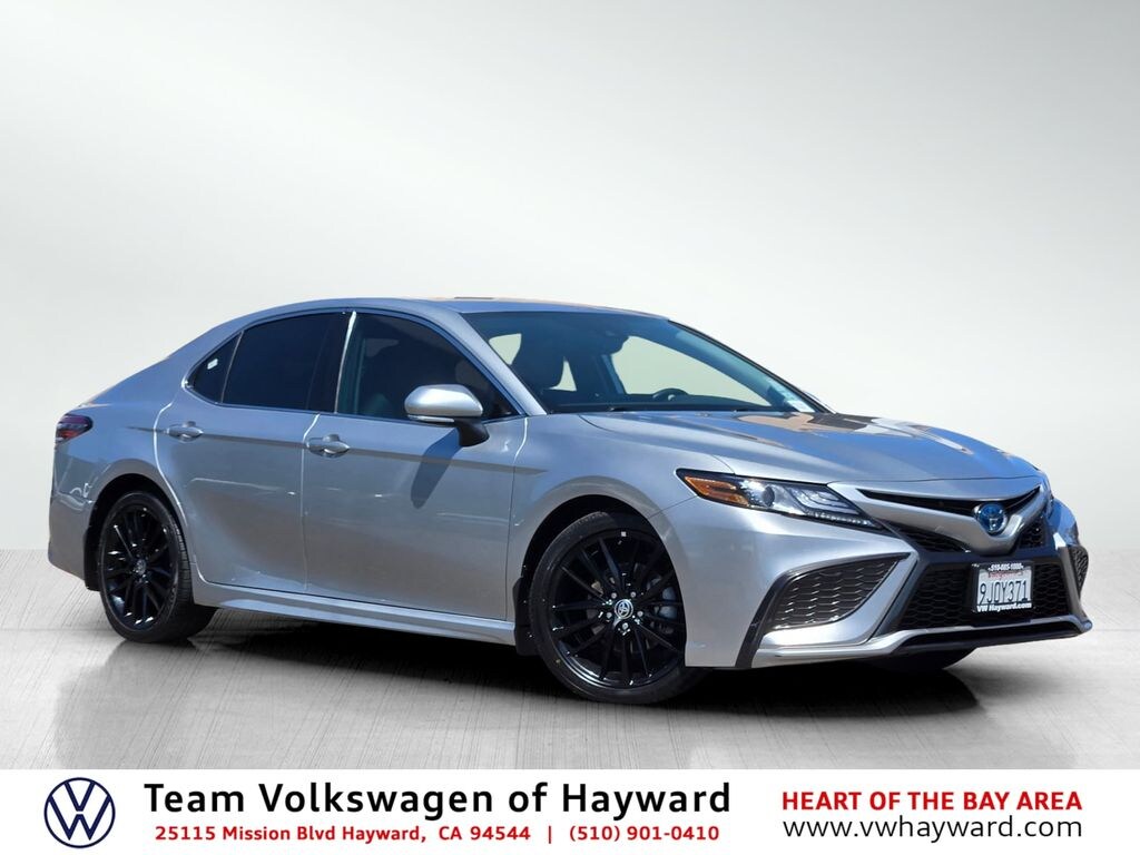 Used 2022 Toyota Camry Hybrid XSE Sedan