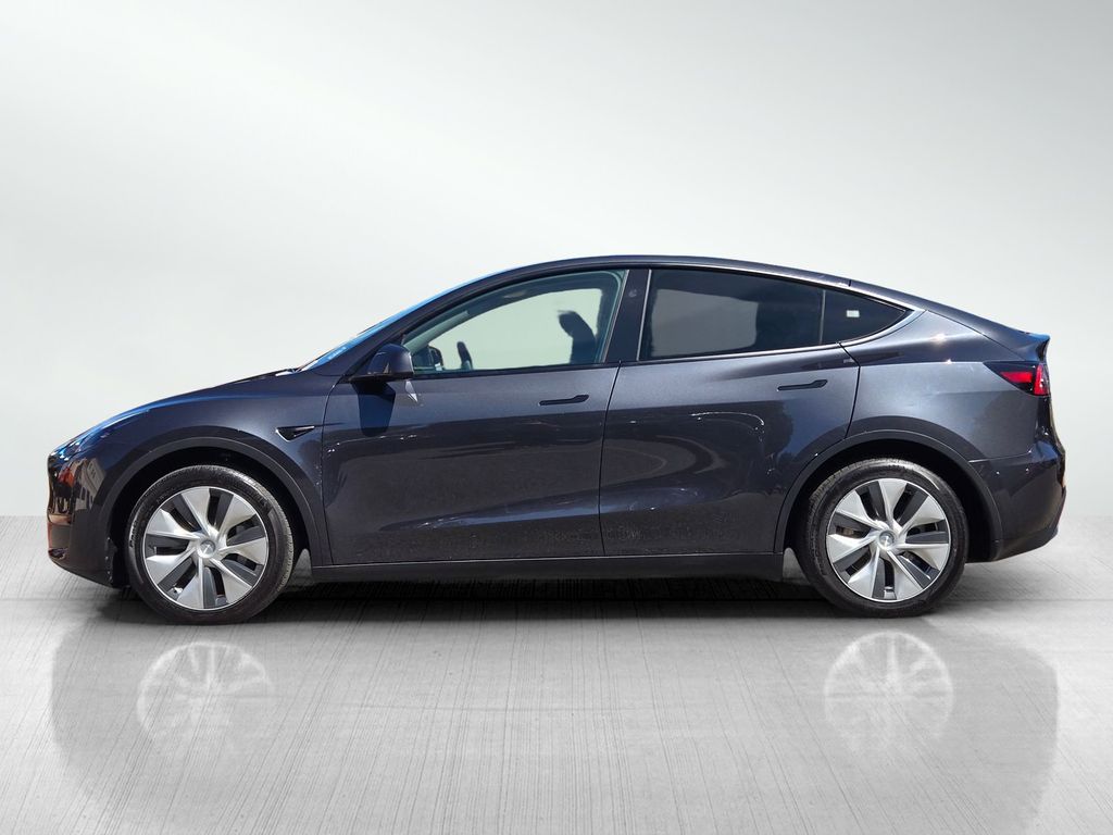 2024 Tesla Model Y Long Range photo 6