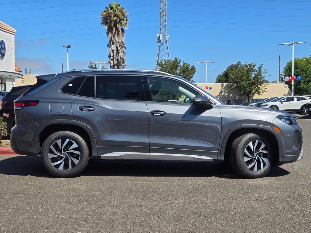 New 2026 Volkswagen Tiguan 2.0T S SUV