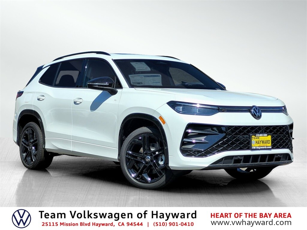 New 2025 Volkswagen Tiguan 2.0T SE R-Line Black SUV