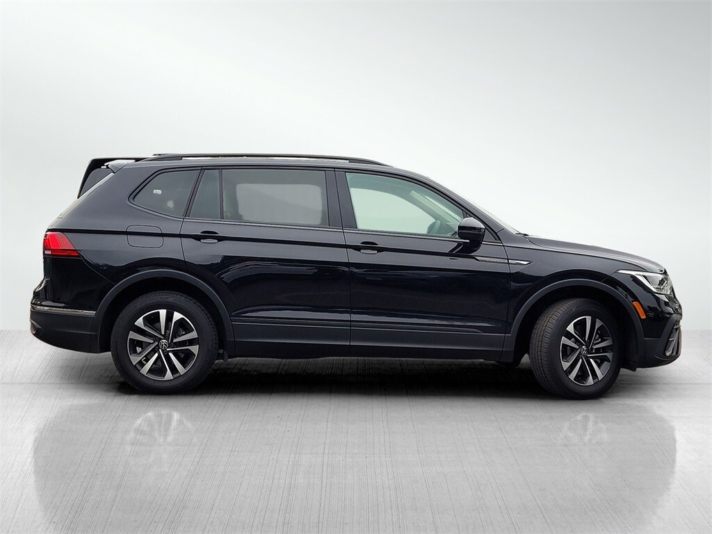2024 Volkswagen Tiguan S photo 3