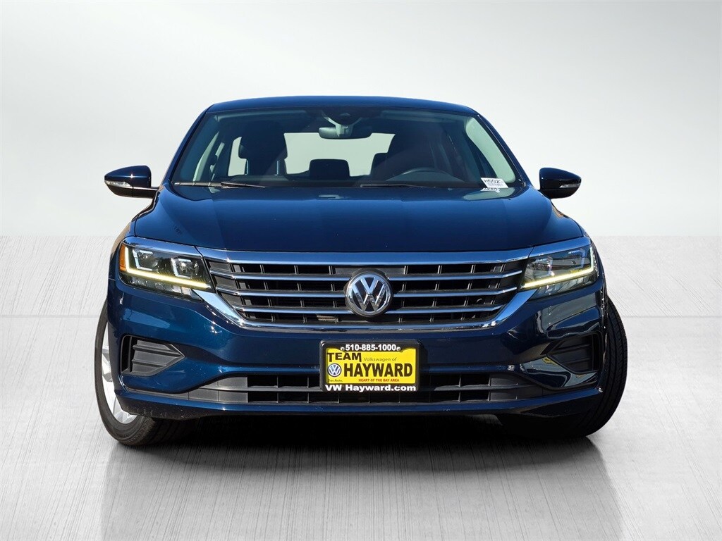 2020 Volkswagen Passat 2.0T SE photo 2