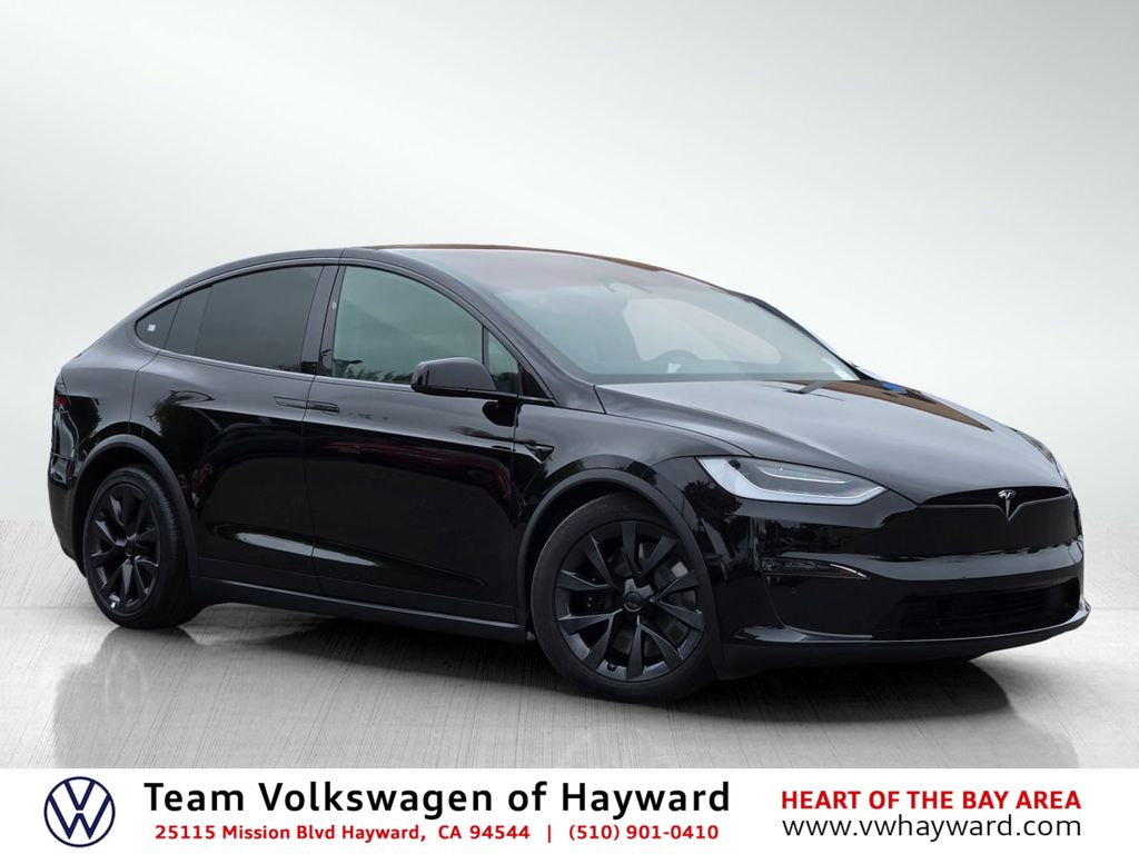2023 Tesla Model X Long Range's photo