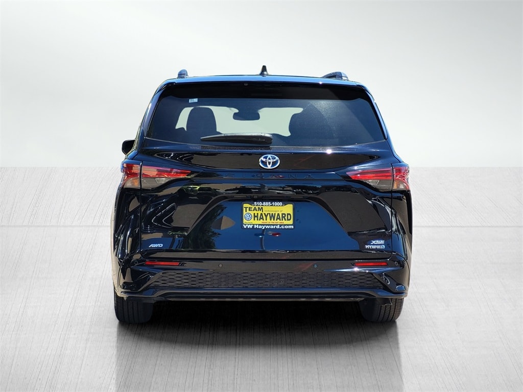 2021 Toyota Sienna XSE photo 5