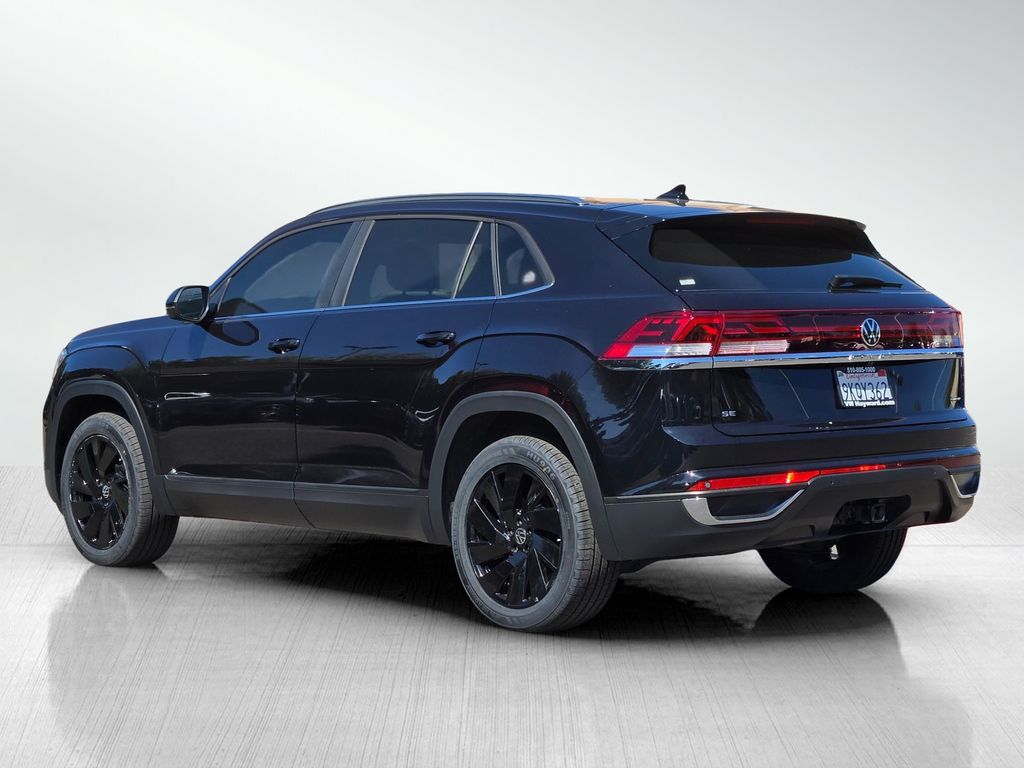 2024 Volkswagen Atlas Cross Sport 2.0T SE w/Technology photo 5