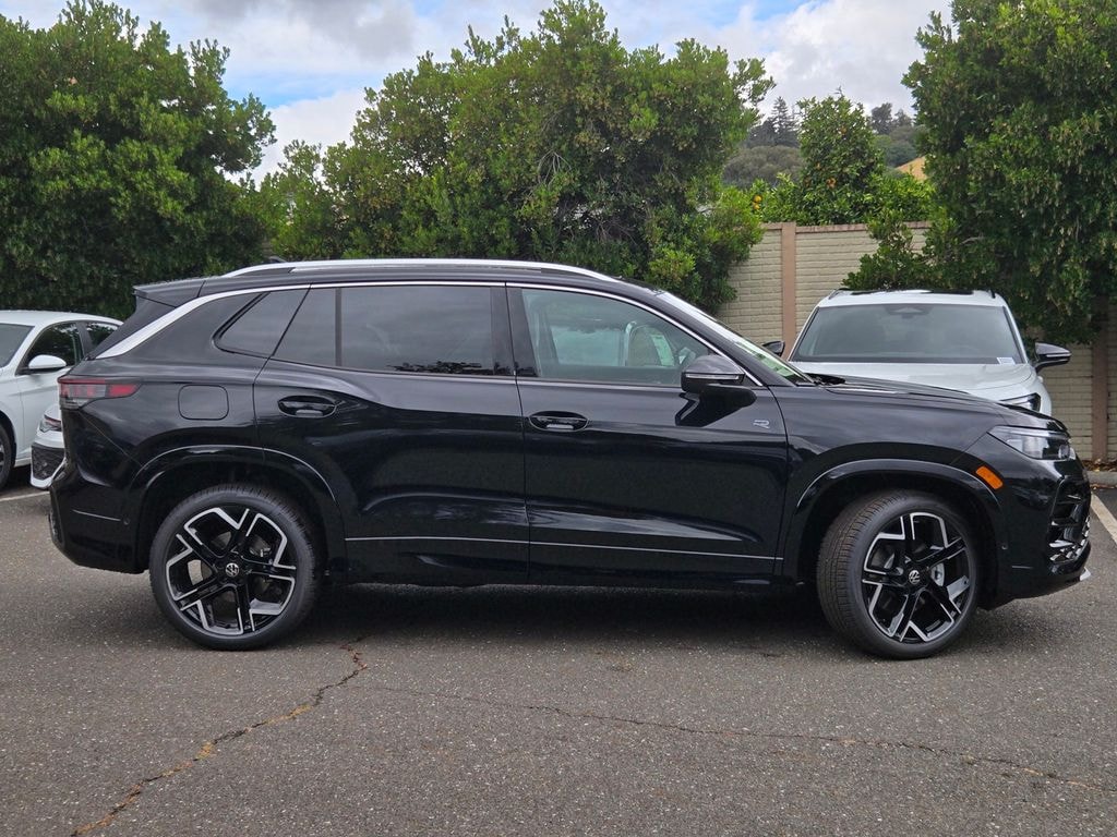 New 2026 Volkswagen Tiguan 2.0T SEL R-Line Turbo SUV