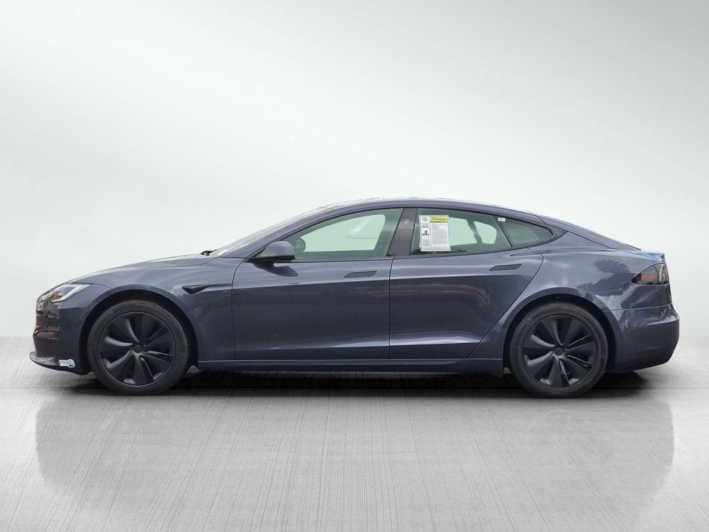 2023 Tesla Model S Standard Range photo 3